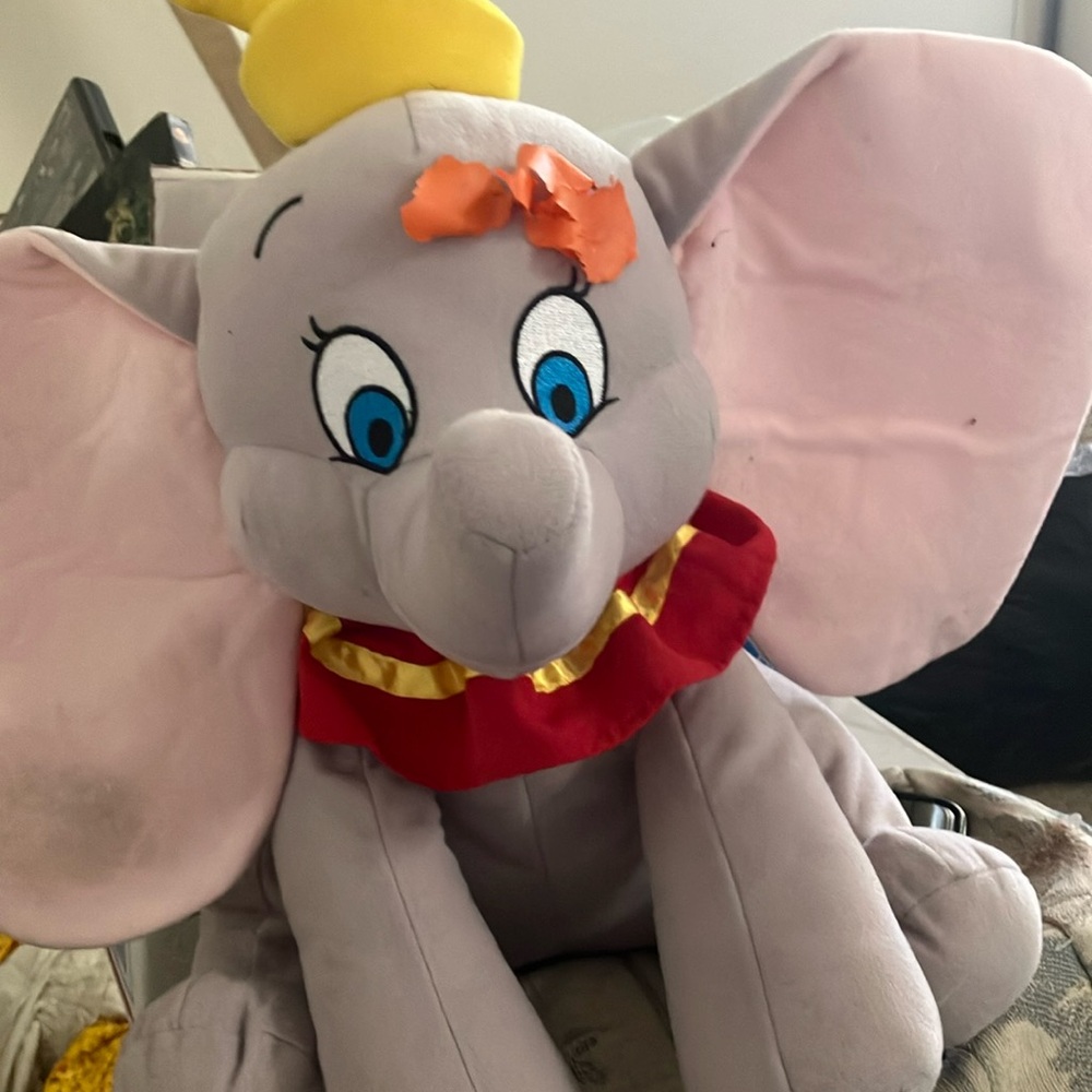 Dumbo stuffie